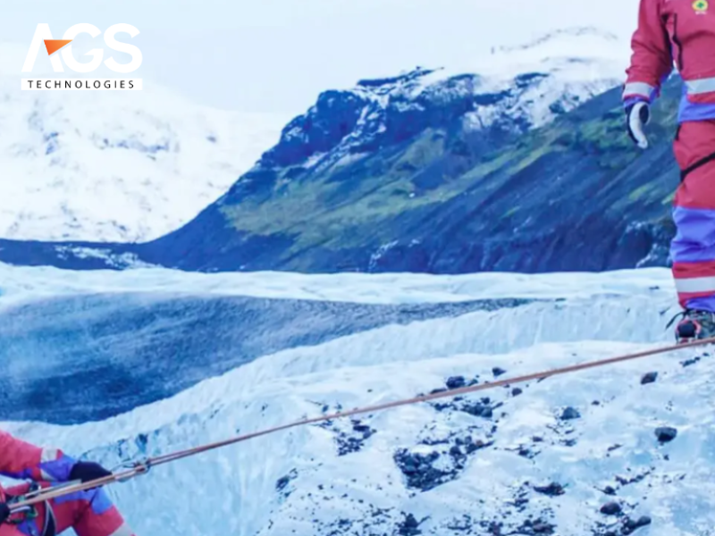 Vượt qua địa hình hiểm trở và nguy hiểm