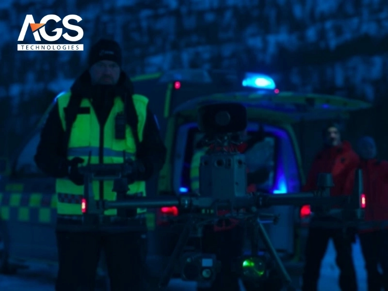 drone kiểm tra máy móc trong nhà máy