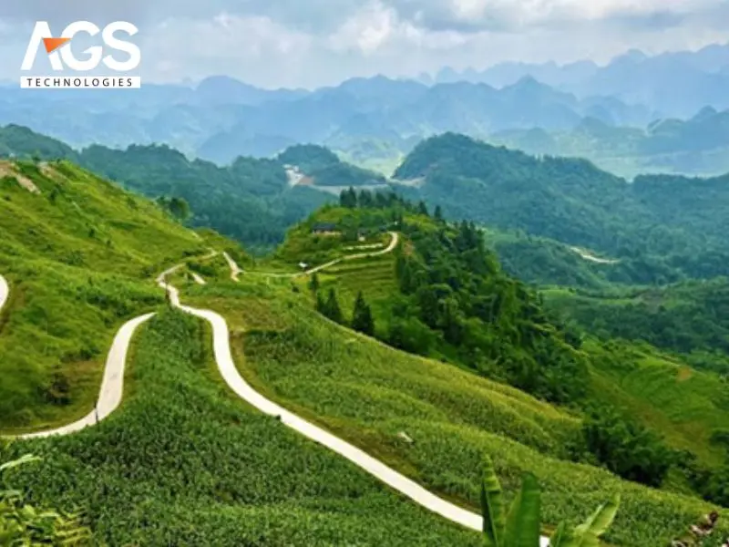Núi Đôi Quản Bạ và Cổng Trời Quản Bạ