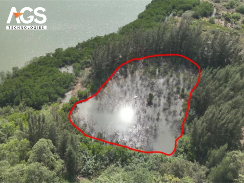 Drone theo dõi xâm lấn ngập mặn