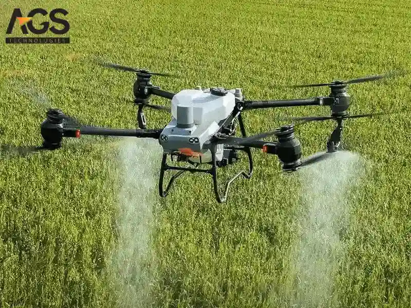 Sử dụng flycam phun thuốc