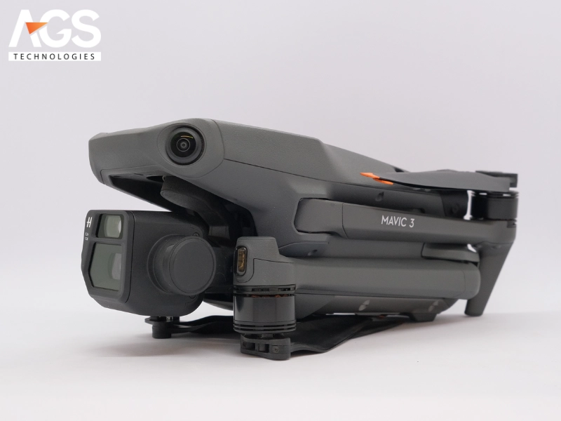 DJI Mavic 3 có thể gập gọn, dễ dàng mang theo